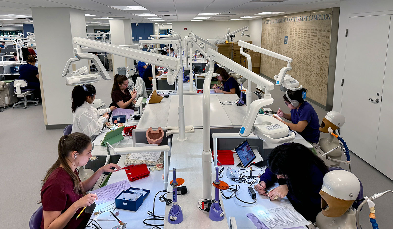 Students praise the new Sim Lab’s layout, 